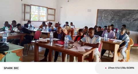 Shɛkúl məyît Bélabo