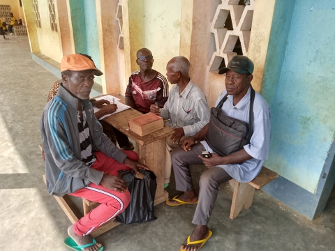 Ɓwot mə̄kwɔ́sh ɓī pə̄ŋɛ̄ ɓī byɛ̂p