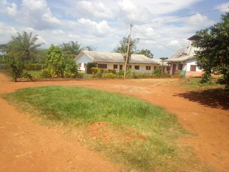 Njyɛ̄p mī shílə míshwɔn Katolíka